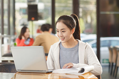 屈光手術(shù)中心